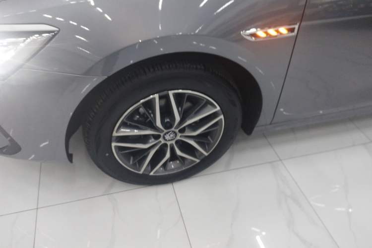 Used BYD Qin PLUS 2024 Honor Edition EV 420KM Leading Model

