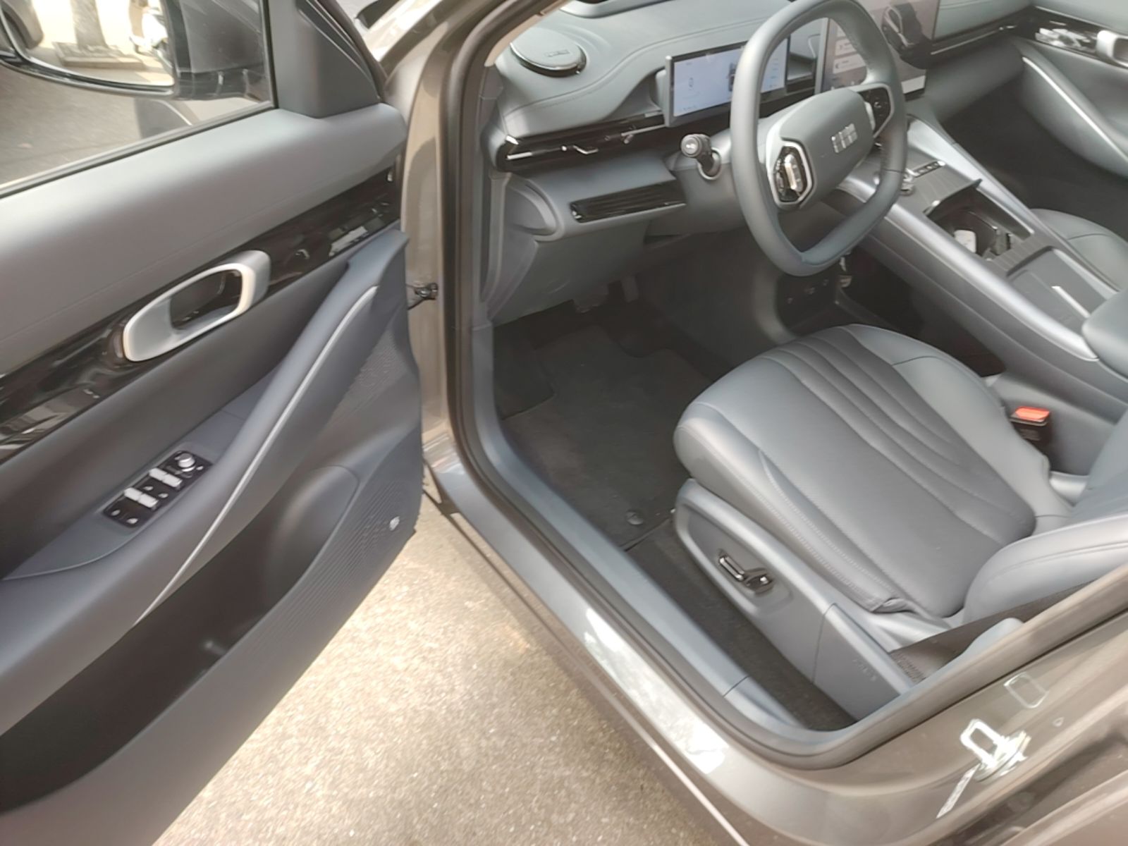 Geely Galaxy E5 2026 Model 610km Exploration+ Edition — снимка 18