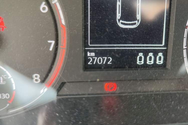 Used Volkswagen Polo 2021 Plus 1.5L Automatic Panoramic Enjoyment Edition Odometer Close Up