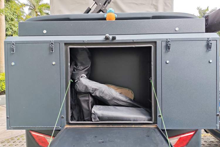 Used CHANGAN Hunter 2024 Knight Edition Flagship Model Dual-Motor All-Wheel Drive Standard Box
