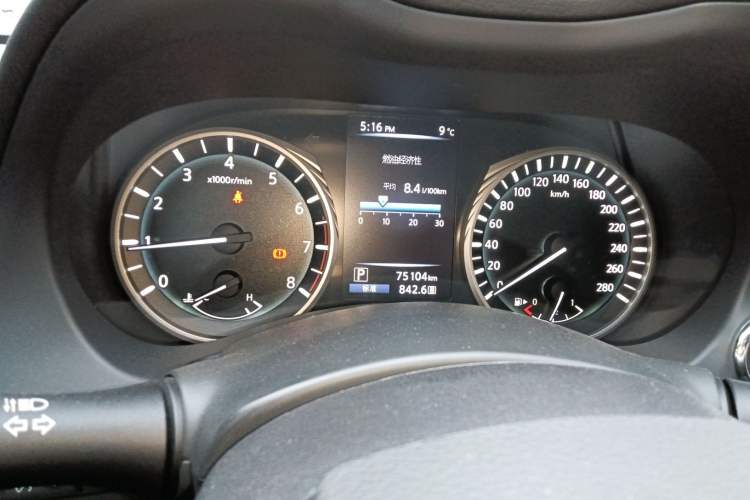 Used Infiniti Q50L 2018 2.0T Enjoyment Version China VI Standard
