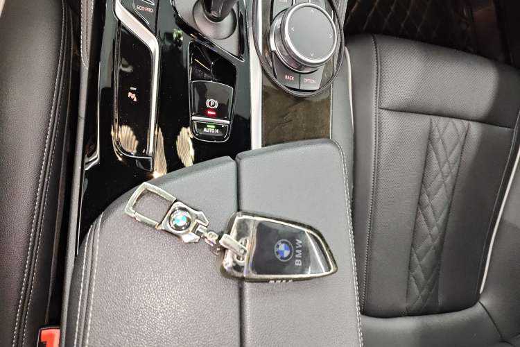 Used BMW 5 Series 2022 Restyled 525Li M Sport Package