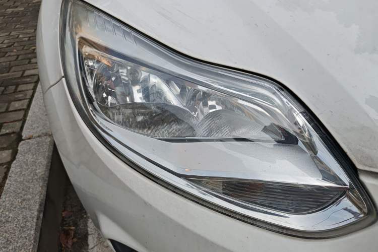 Used Ford Focus 2012 Sedan 1.6L Automatic Comfort Model
