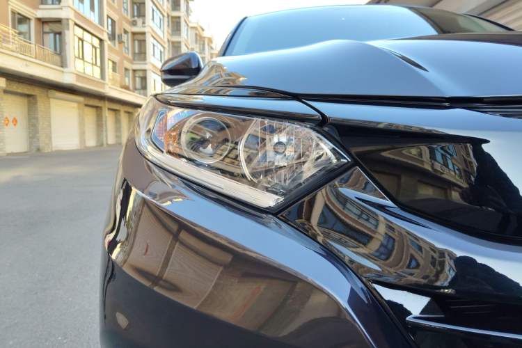 Used Honda Vezel 2022 1.5L CVT Phantom Night Pioneer Edition
