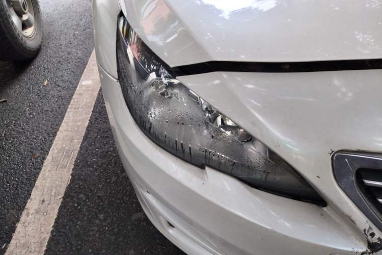 Used Peugeot 408 2018 Revised Version 1.8L Automatic Luxury Edition Right Front Headlight