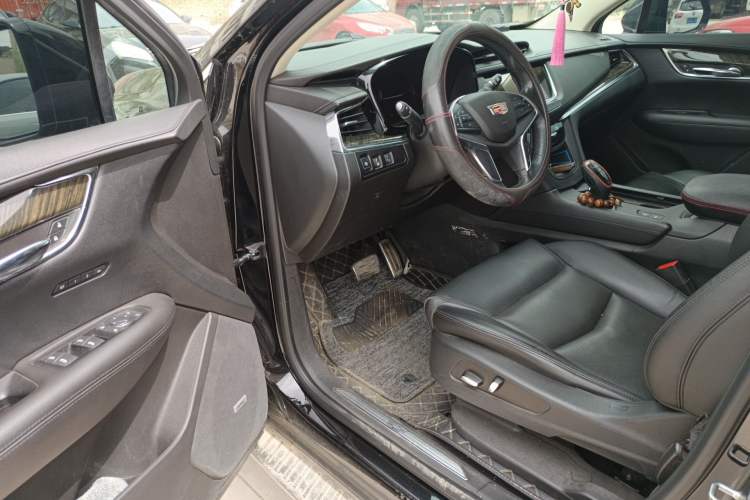 Used Cadillac XT5 2016 25T Luxury Model
