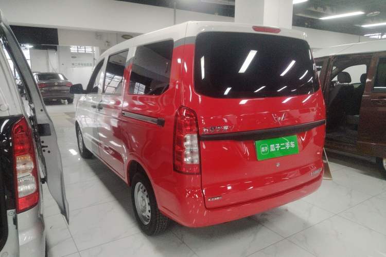 Used Wuling Hongguang V 2022 1.5L Jingqu Edition Electric-Assist LAR Exterior 2