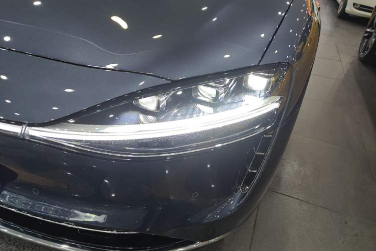 Used Hima S9T 2025 Model Range-Extended Ultra Long-Range Version Left Front Headlight