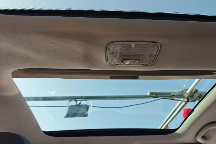 Used Kia Sportage R 2015 2.0L Automatic Two-Wheel Drive DLX Model
