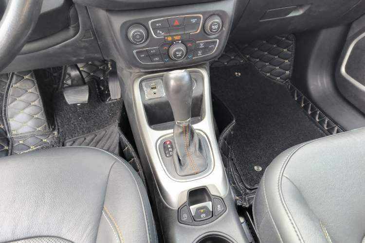 Used Jeep Compass 2017 200T Automatic Family Edition