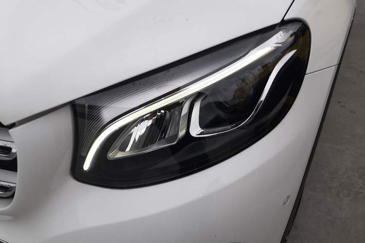 Used Mercedes-Benz GLC 2017 GLC 200 4MATIC
