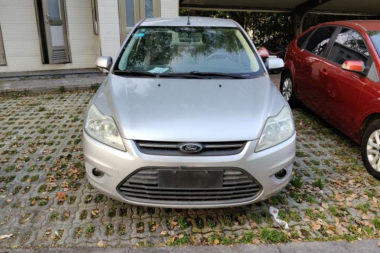 Used Ford Focus 2013 Sedan Classic 1.8L Automatic Base Model