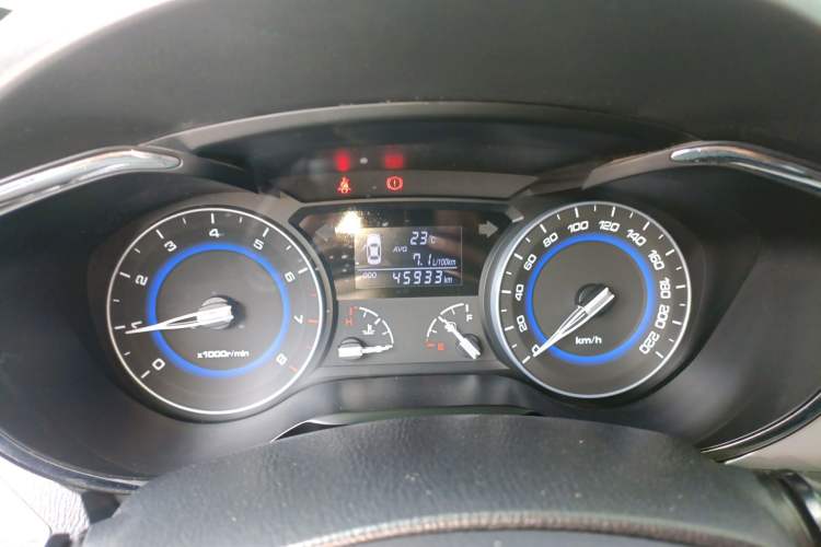 Used CHANGAN Alsvin V7 2016 1.6L Manual Joyride Model China IV Standard Instrument Cluster