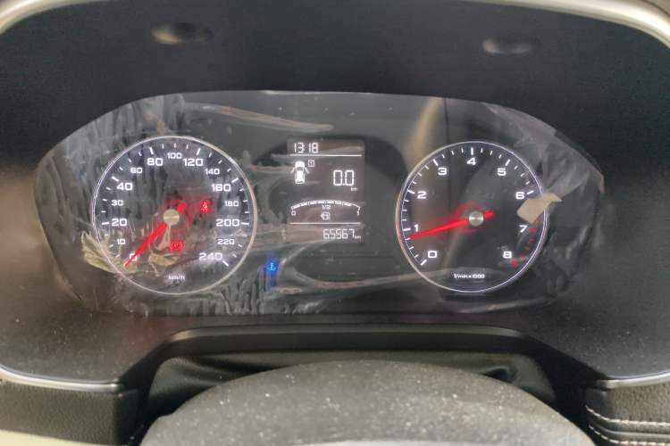 Used Roewe RX5 2018 20T Two-Wheel Drive Manual Flagship Edition
