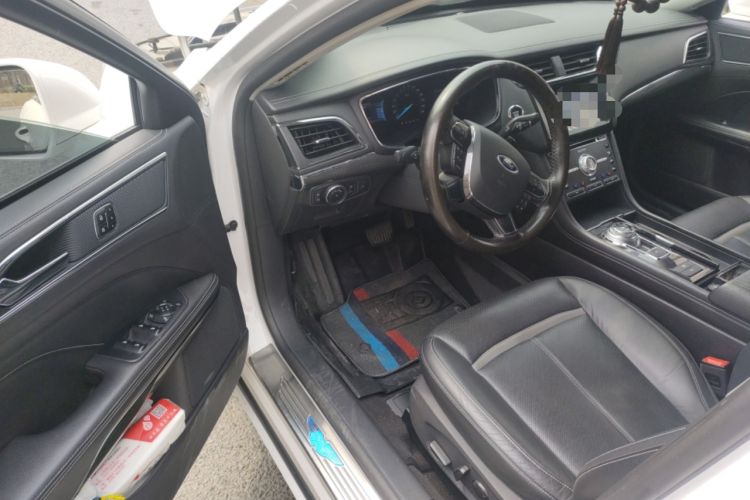 Used Ford Taurus 2017 EcoBoost 245 Luxury Model
