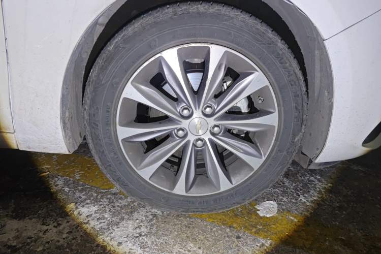 Used Chevrolet Monza 2022 320 Automatic Enjoyment Sunroof Version
