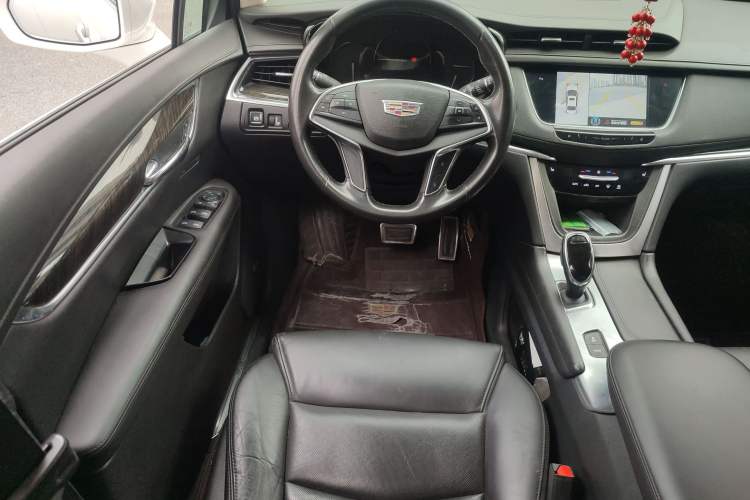 Used Cadillac XT5 2016 25T Luxury Model