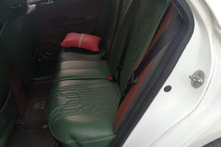 Used BYD Surui 2015 Revised Version 1.5L Manual Luxury Edition
