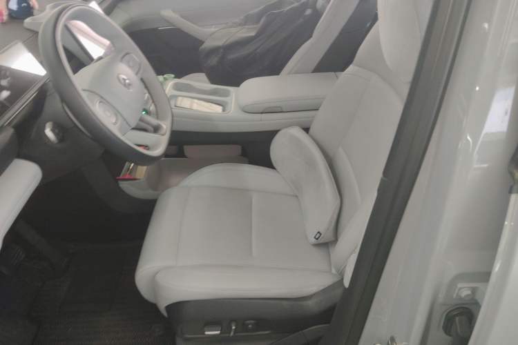 Used Nio ES6 2024 75 kWh
