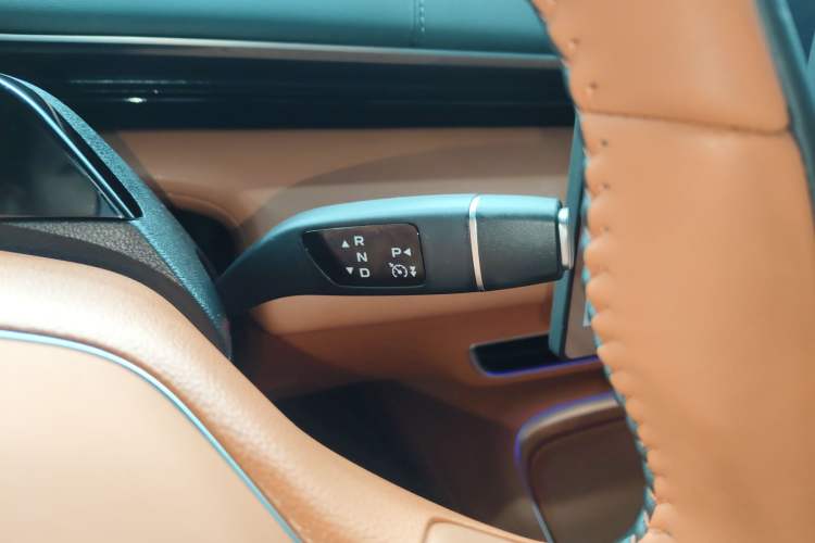 Used Deepal S07 2023 200Max Range-Extended Version
