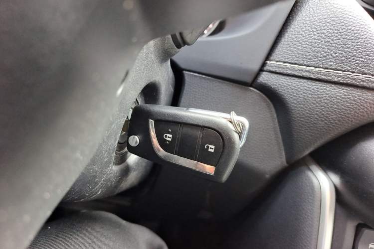 Used Toyota Wildlander 2023 2.0L CVT Two-Wheel Drive Leading Edition Vehicle Key