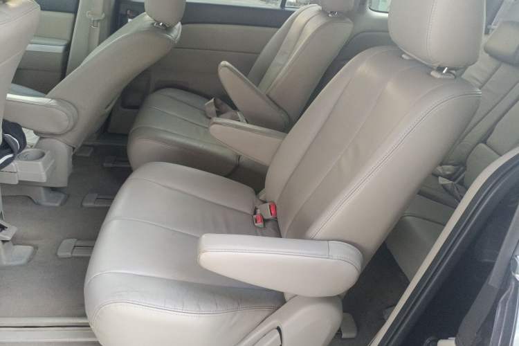 Used Mazda Mazda 8 2013 2.5L Elite Edition
