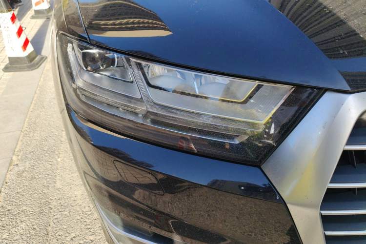 Used Audi Q7 2019 45 TFSI Comfort Model