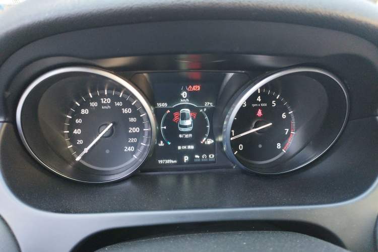 Used Land Rover Discovery Sport 2018 240 PS HSE Version Instrument Cluster