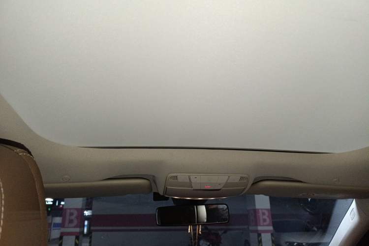 Used Mercedes-Benz E-Class New Energy 2021 E 350 e L Plug-in Hybrid Sedan
