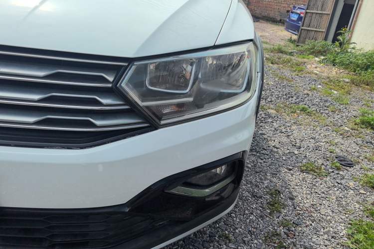 Used Volkswagen C-TREK 2017 230TSI DSG Comfort Version