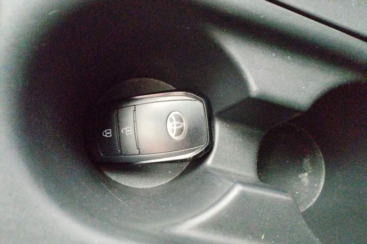 Used Toyota Corolla Cross 2024 2.0L Smart Electric Hybrid Dual-Engine Pioneer Edition