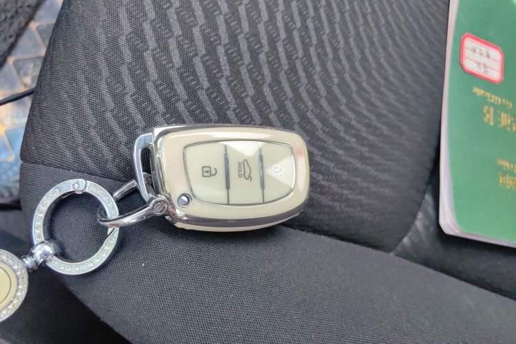 Used Hyundai Elantra (5th Generation / Langdong) 2015 1.6L Automatic Leading Model Vehicle Key