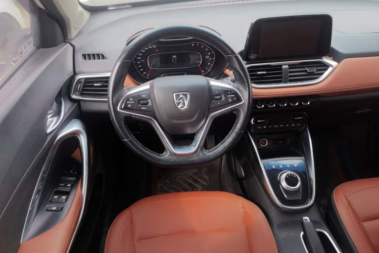 Used Baojun 510 2017 1.5L Automatic Luxury Model Steering Wheel