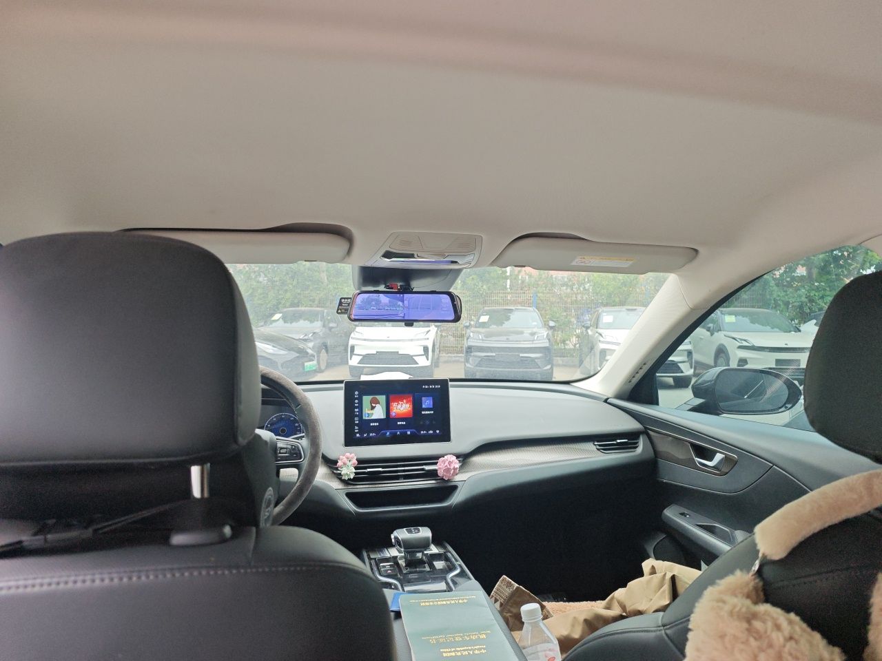 Hongqi E-QM5 2023 Revised Version Basic Travel Edition — снимка 15