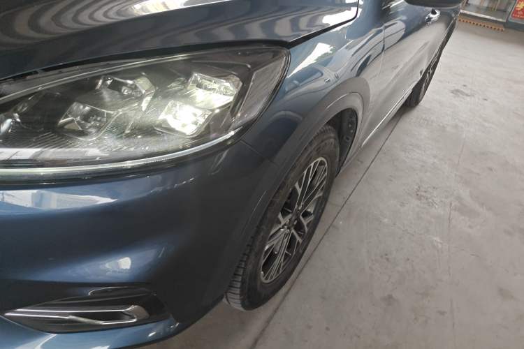 Used Ford Escape 2020 EcoBoost 245 Four-Wheel Drive Luxury Edition
