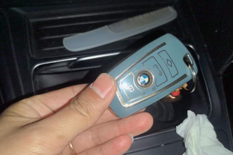 Used BMW 3 Series 2018 320Li Leading Luxury Package
