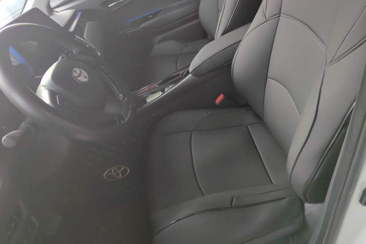 Used Toyota C-HR 2021 2.0L Luxury Edition Left Front Seat