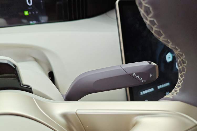 Used Avatr 11 2025 Max All-Electric Four-Wheel Drive Gear Lever