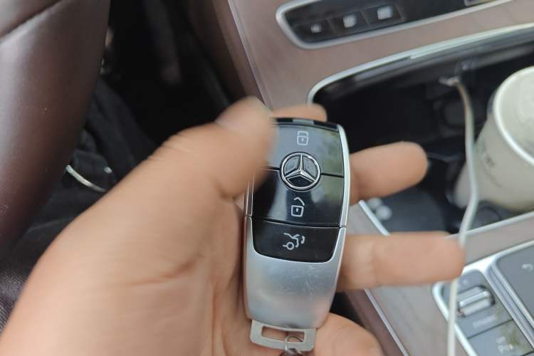 Used Mercedes-Benz E-Class 2023 Facelift E 260 L