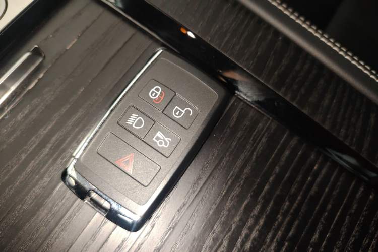 Used Jaguar XFL 2022 XFL 2.0T P250 Two-Wheel-Drive Elite Sport Edition