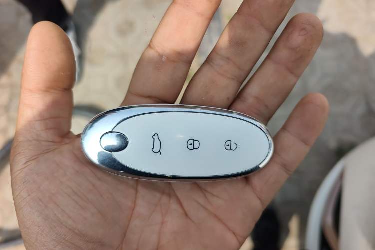 Used Dongfeng NAMMI 01 2024 New Edition 330 Air Vehicle Key