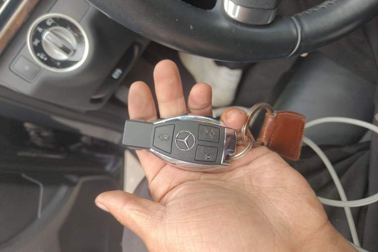 Used Mercedes-Benz E-Class 2010 E 200 CGI Elegant Model