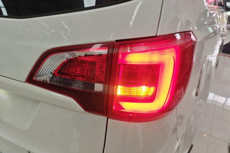 Used Baojun 730 2016 1.5L Manual Value Edition 7 Seats China V Emission Standard