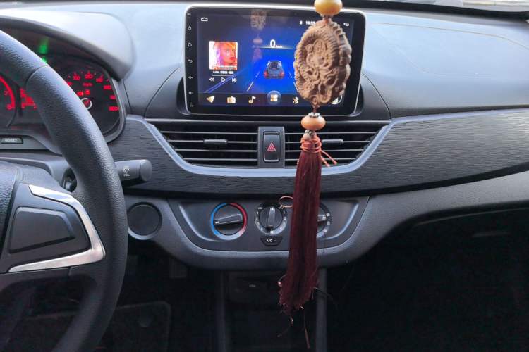 Used Baojun 310 2016 1.2L manual Comfort trim level
