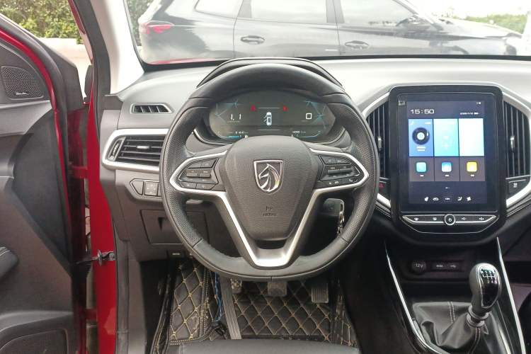 Used Baojun 530 2021 Global Car Anniversary Edition 1.5T Manual Prestige Model 7 Seats
