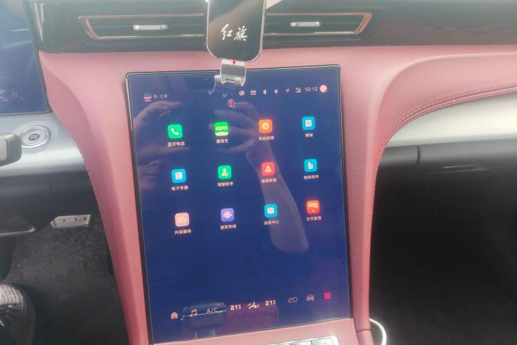 Used Hongqi H5 2024 2.0T Automatic Smart Connect Flagship Edition Audio And AC Panel