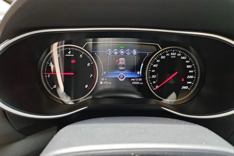 Used Hongqi H5 2022 Classic Model 1.8T Automatic Smart Connect Flagship Edition Instrument Cluster