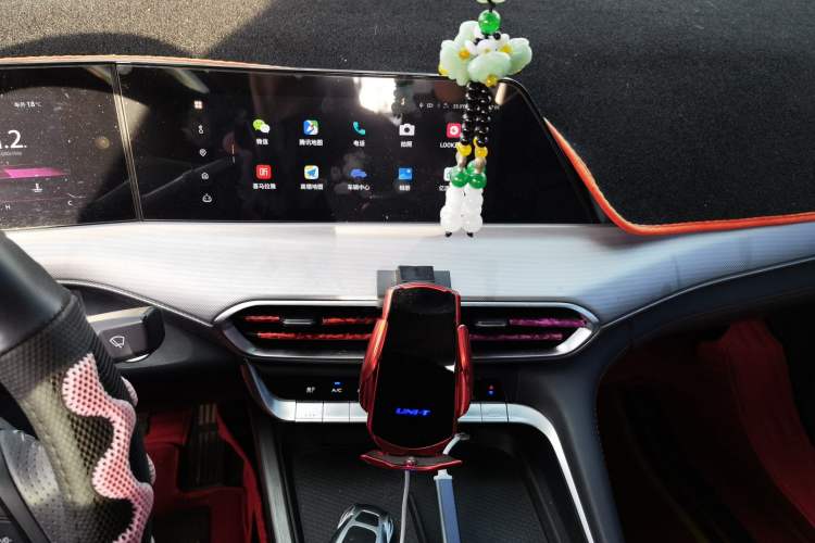 Used CHANGAN UNI-T 2020 1.5T Prestige Version
