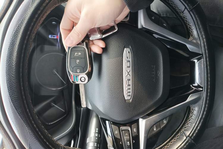 Used SAIC MAXUS D90 2017 2.0T Manual Two-Wheel Drive Mars Base Edition