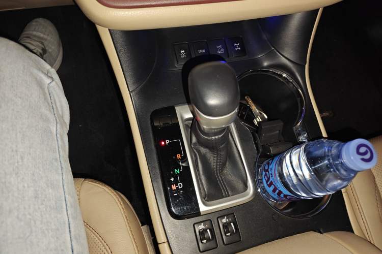 Used Toyota Highlander 2015 2.0T Four-Wheel Drive Luxury Edition 7-Seater
